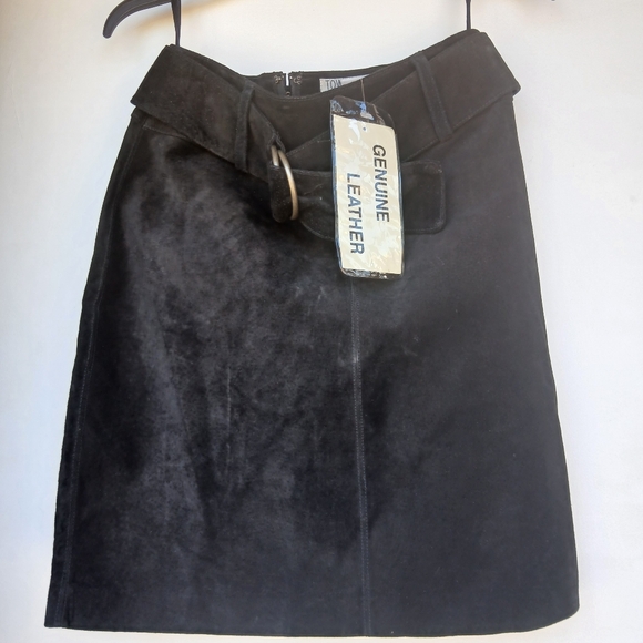 Genuine leather black SUEDE skirt Size 6 - Picture 1 of 2
